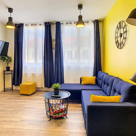 - Parking Prive Gratuit, Proche Centre-ville Et Gare De Saint-omer Appartement *