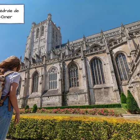 Appartement - Parking Prive Gratuit, Proche Centre-ville Et Gare De Saint-omer