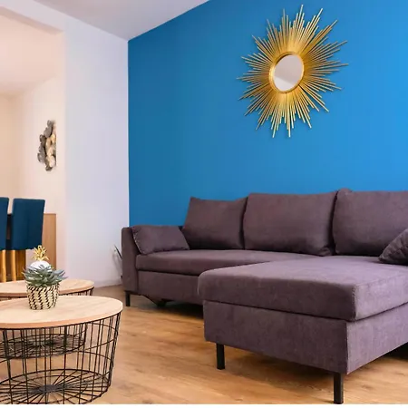 - Parking Prive Gratuit, Proche Centre-ville Et Gare De Saint-omer *